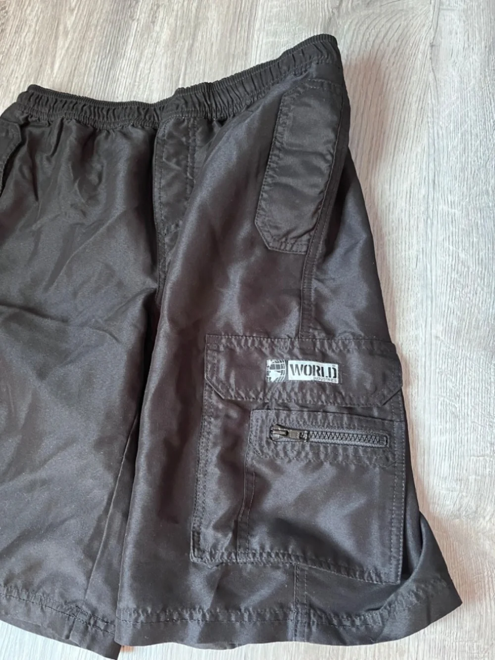 Vintage World Industries Skateboards Flameboy Cargo Board Shorts 90s Y2k large